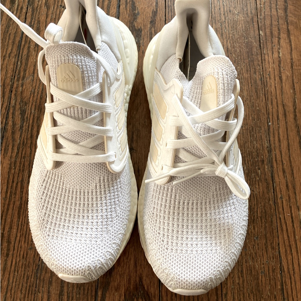 Adidas Ultraboost W US size 7, new, unused pearl Boost midsole - article FV8336